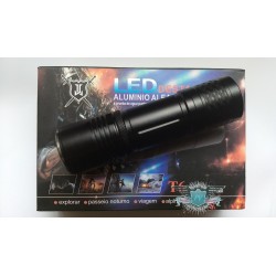 LINTERNA TACTICA 3000 LUMS MOD T6
