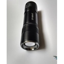 LINTERNA TACTICA 3000 LUMS MOD T6