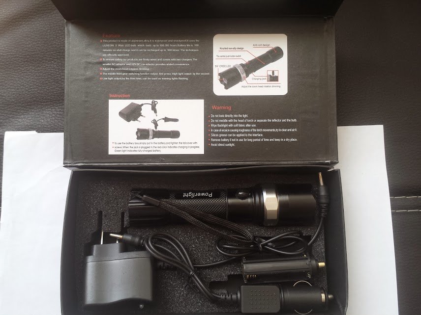 Linterna Tactica SWAT 2000 LUMS