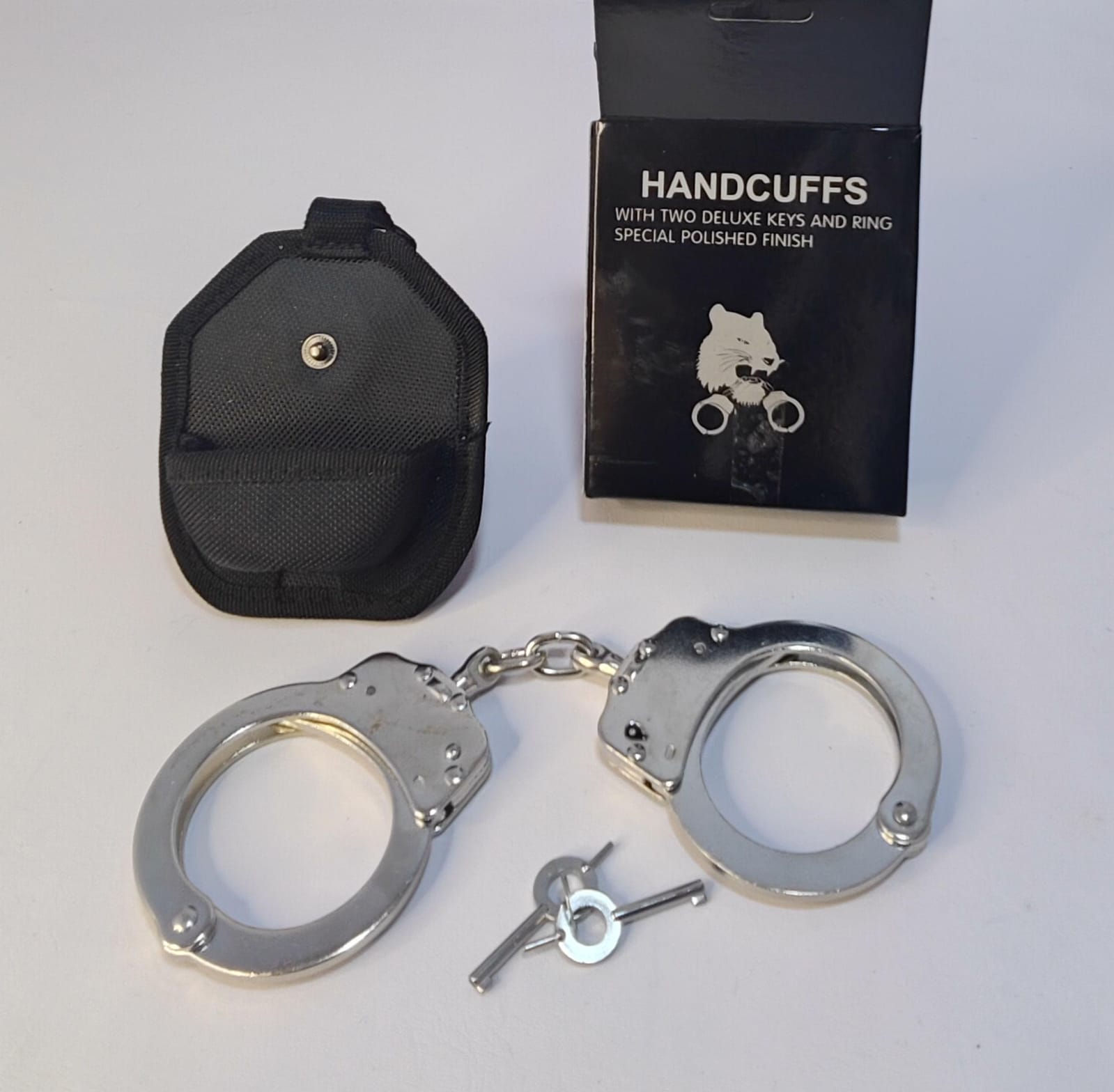 Esposas Policiales con funda