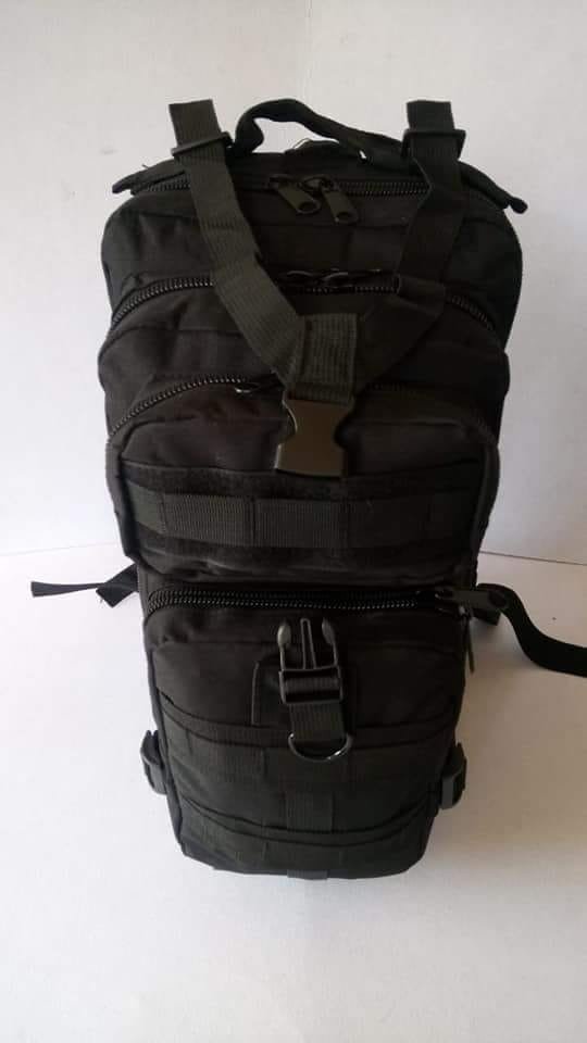 Mochila táctica Back pack color negro