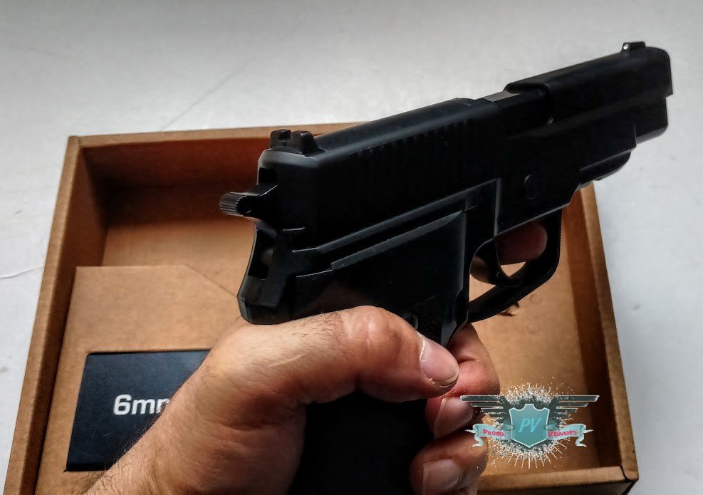 Pistola Replica de SIG SAUER p226 bbs de 6mm