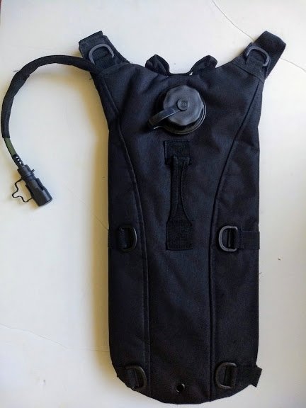 Mochila táctica de hidratación 3 lt