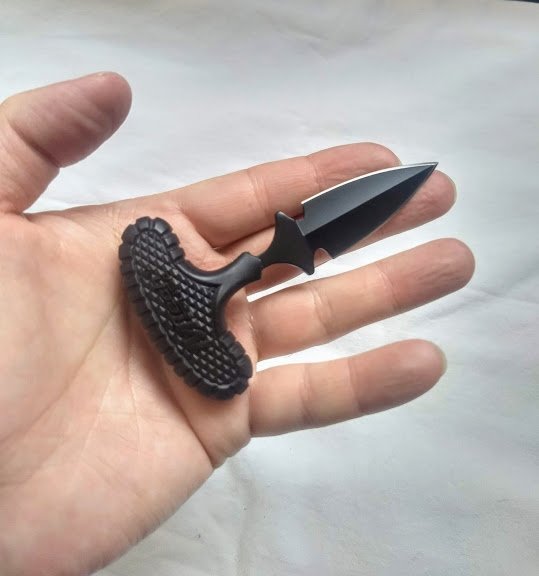 NAVAJA TIPO DAGA PARA CINTURÓN