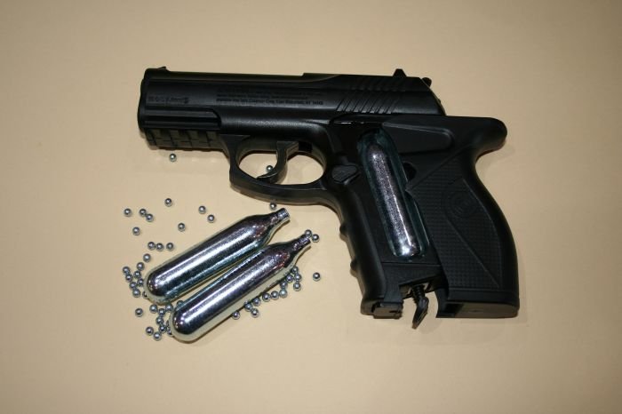 PISTOLA  C11 CO2 CROSSMAN